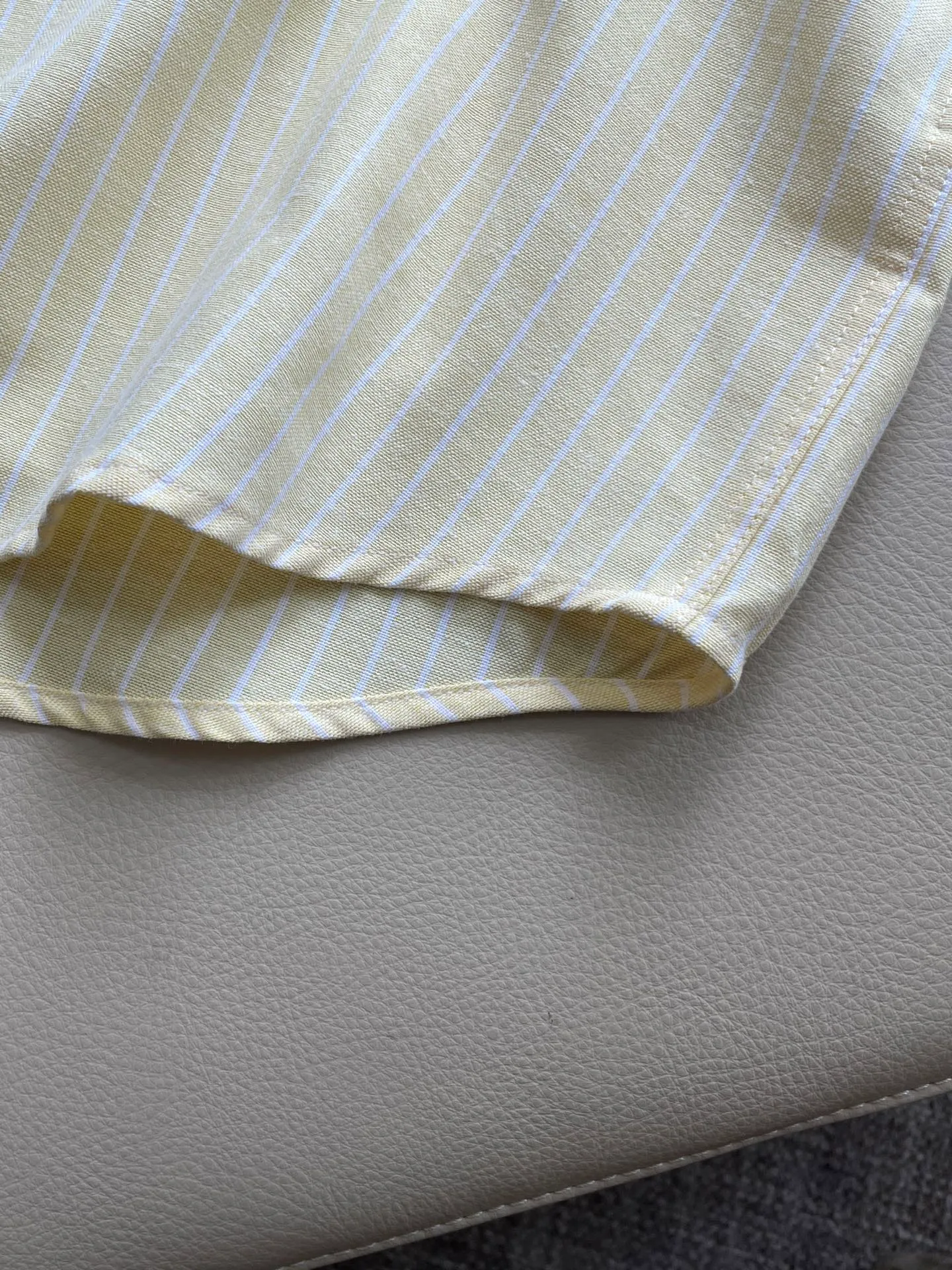 P220 🌸🌸🌸 POLO Ralph Lauren [High Quality] Classic shirt! The classic casual shirt made of pure cotton Oxford cloth has a unique design. It has a simple, clean and classic silhouette design. It is a versatile style that can be switched at will. The fabric feels soft and delicate, highly breathable, and is close to the skin and comfortable to wear. It can be worn alone as an inner layer. Its versatile performance is beyond your imagination! The upper body of the ready-to-wear is simple and classic yet elegant! Size:M-XXL